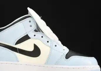 Hyperoad Jordan Blue Ice 1 Mid 0517